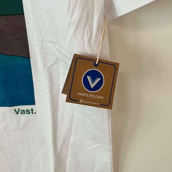 NWT VAST Men’s Large White Short Sleeve Scenic Graphic Tee Shirt - Picture 6 of 12
